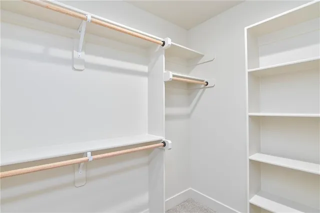 $827,235 | 6039 Apache Drive, Shawnee, KS 66226