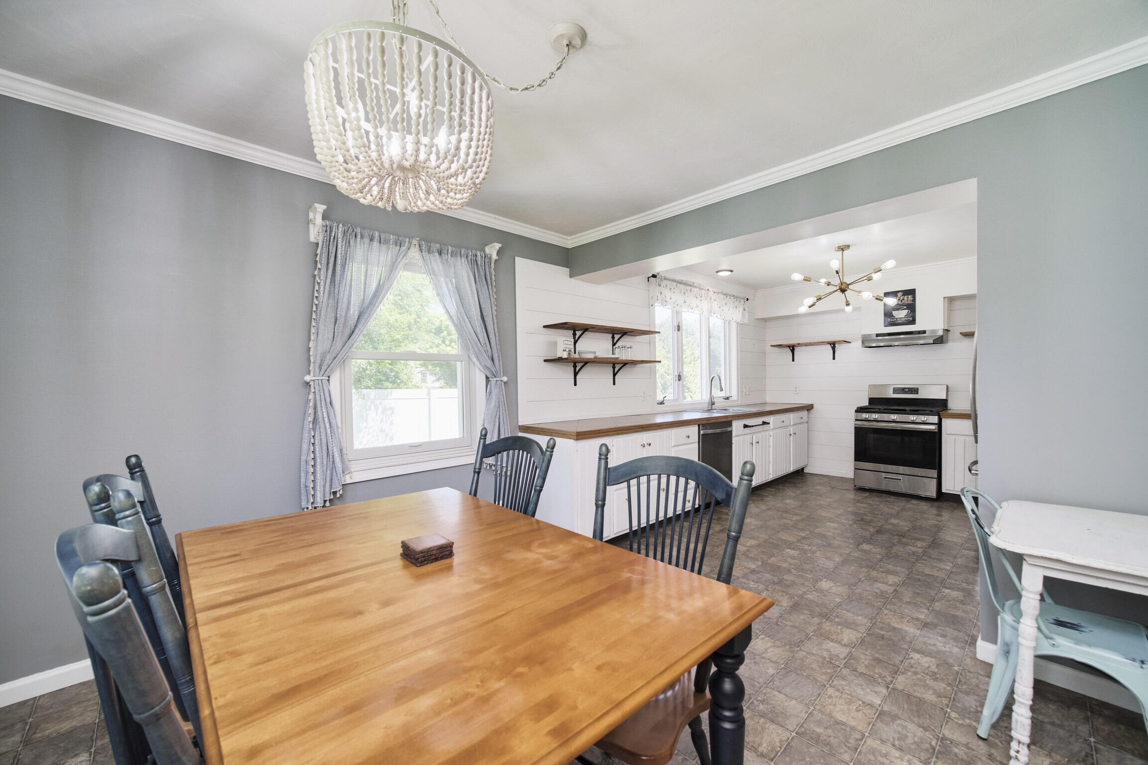 2631 Lakeshore Road Manistee, MI 49660 - Photo 10 of 50 Dining Room