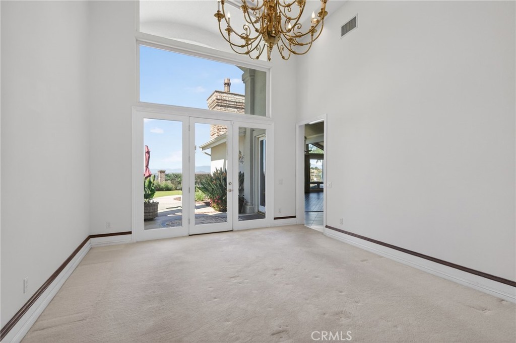 6872 Chartwell Drive Riverside, CA 92506 - Photo 13 of 77