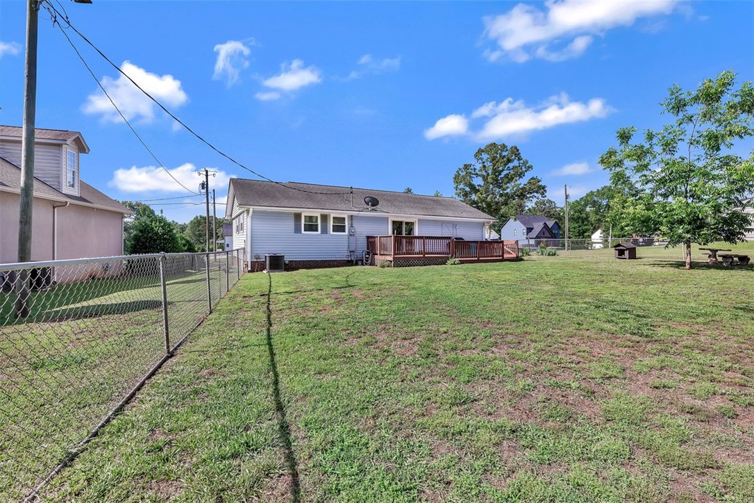 213 Jackson Circle Anderson, SC 29625 - Photo 15 of 17