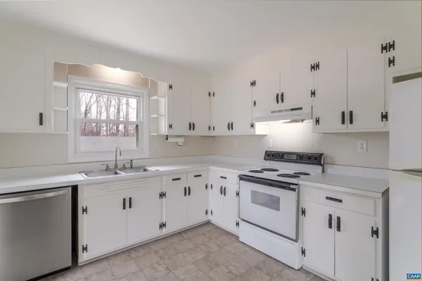 $289,000 | 101 Nottingham Road, Louisa, VA 23093