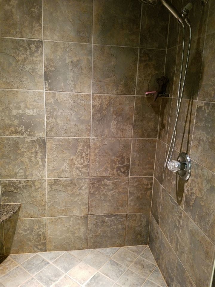 25773 Canal Road, Unit 17 Orange Beach, AL 36561 - Photo 19 of 35 Huge Cutom Shower