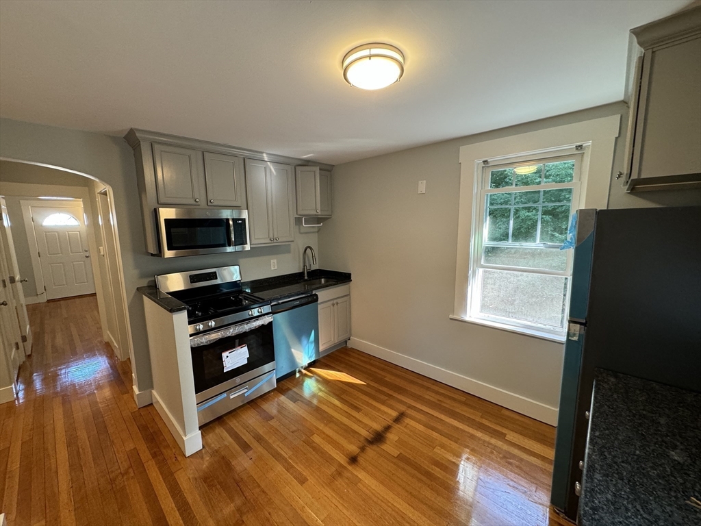 142 Warren Road, Unit B Framingham, MA 01702 - Photo 2 of 16