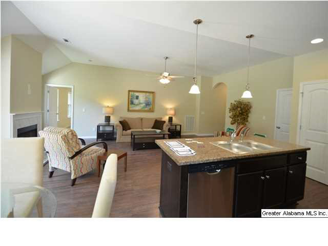 125 Summit Boulevard Gardendale, AL 35071 - Photo 5 of 19