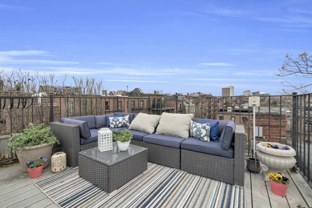 58 West Rutland Square, Unit 3 Boston, MA 02118 - Photo 18 of 27 Gallery Image 18