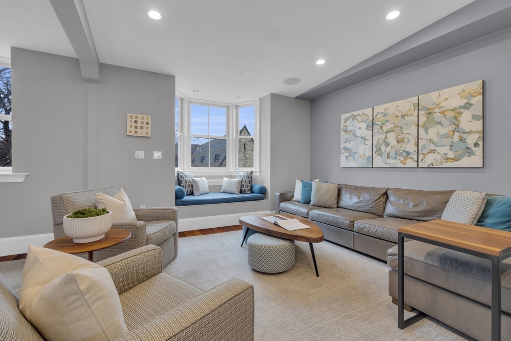 58 West Rutland Square, Unit 3 Boston, MA 02118 - Photo 5 of 27 Gallery Image 5