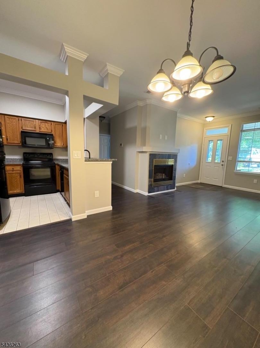 51 Wentworth Road Bedminster, NJ 07921 - Photo 3 of 10