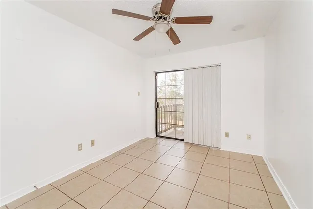 $189,000 | 305 Ormond Meadows Drive, Unit B, Destrehan, LA 70047