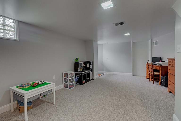 2313 Amsterdam Road Fort Mitchell, KY 41017 - Photo 13 of 18 Gallery Image 13