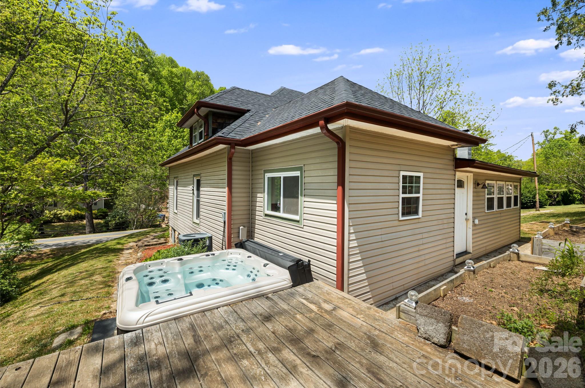 47 Saw Branch Road Candler, NC 28715 - Photo 30 of 39 Gallery Image 30