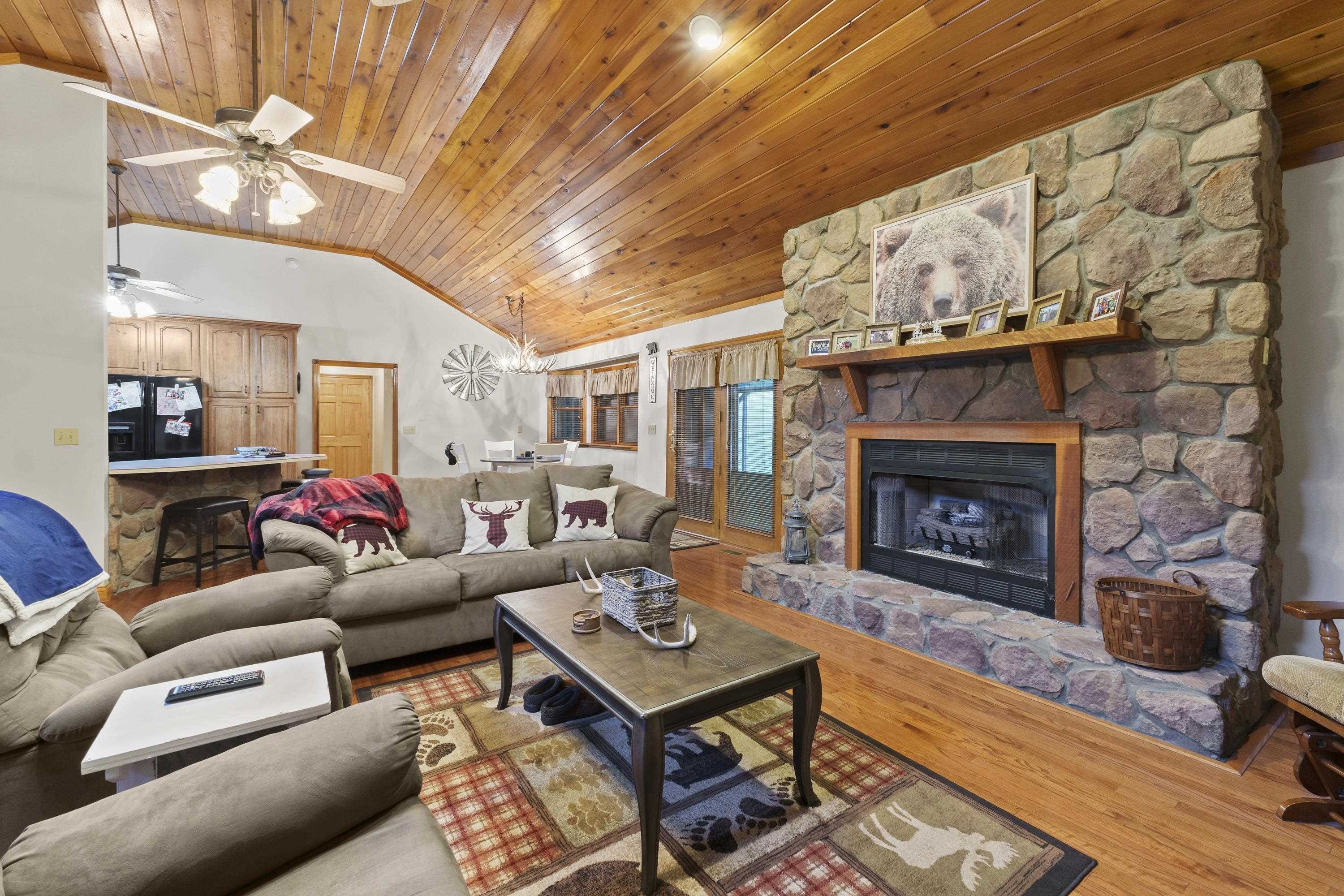 296 Large Farm Road Greenup, KY 41144 - Photo 8 of 36
