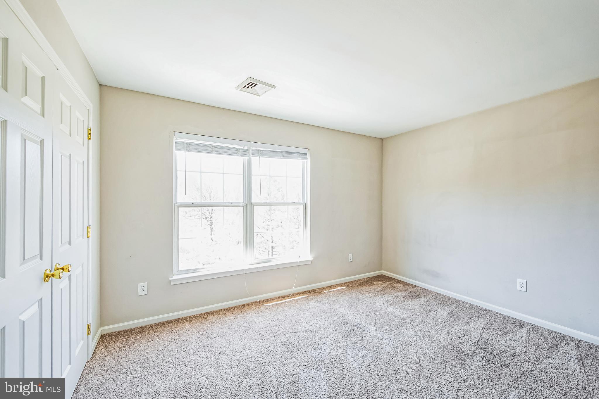 602 Cattail Road Atglen, PA 19310 - Photo 26 of 44 an empty room with a window