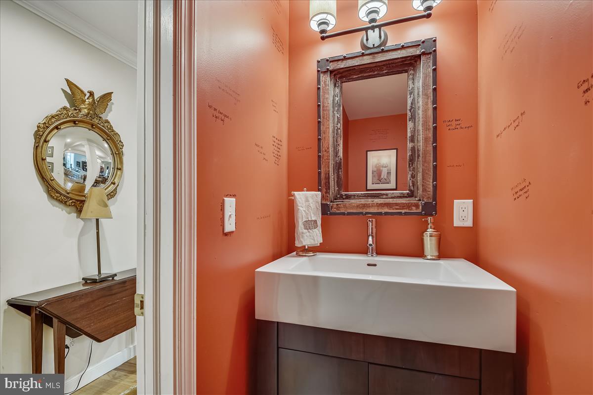 2 Spring House Road Lutherville-Timonium, MD 21093 - Photo 23 of 42 Powder Room