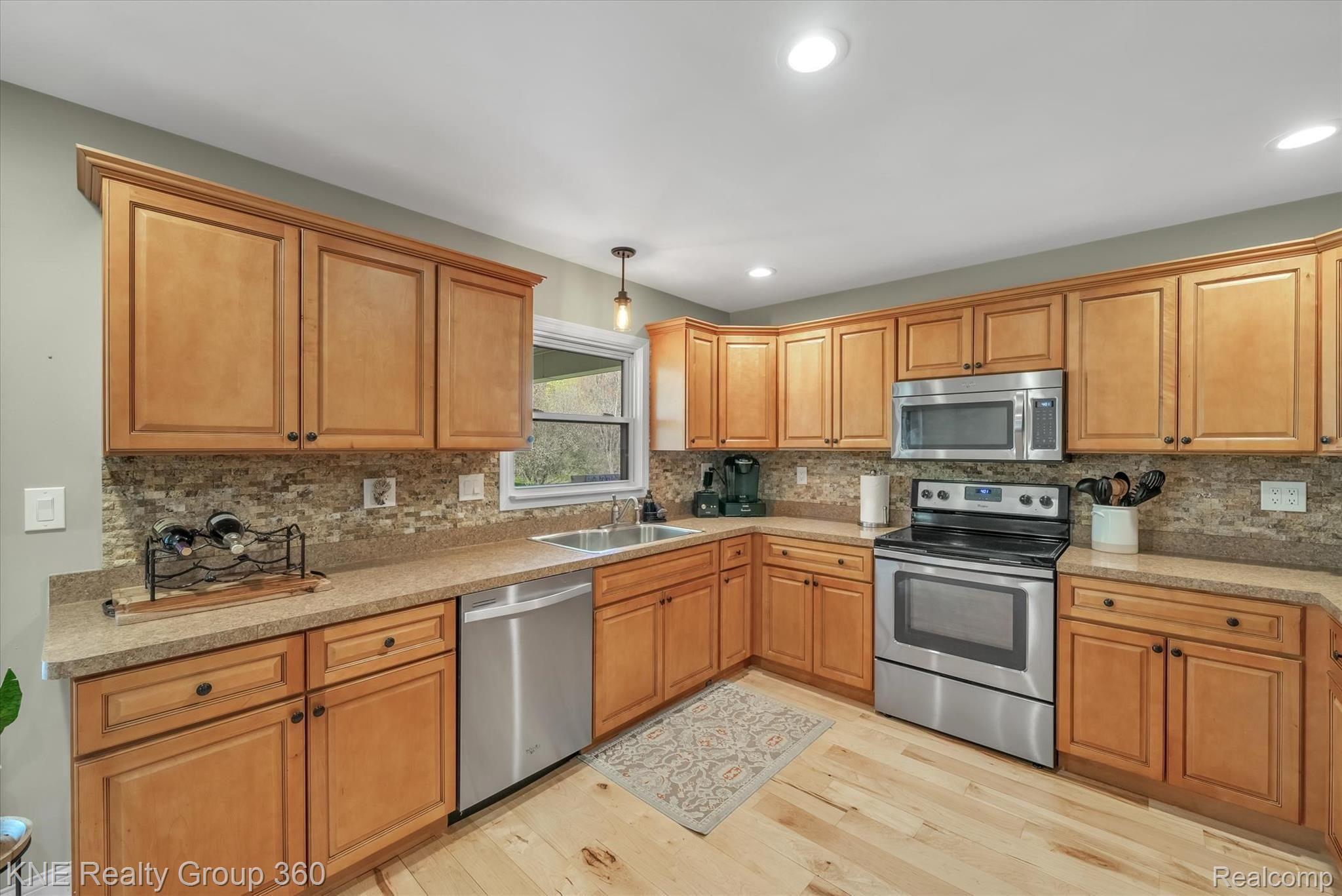 20470 Barton Road Pinckney, MI 48169 - Photo 7 of 35 20470 Barton Rd-Windowstill Real Estate Photography-14.jpg
