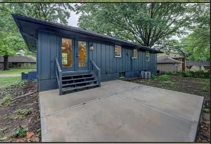 $315,000 | 1209 Southeast Brookwood Street, Lee's Summit, MO 64063