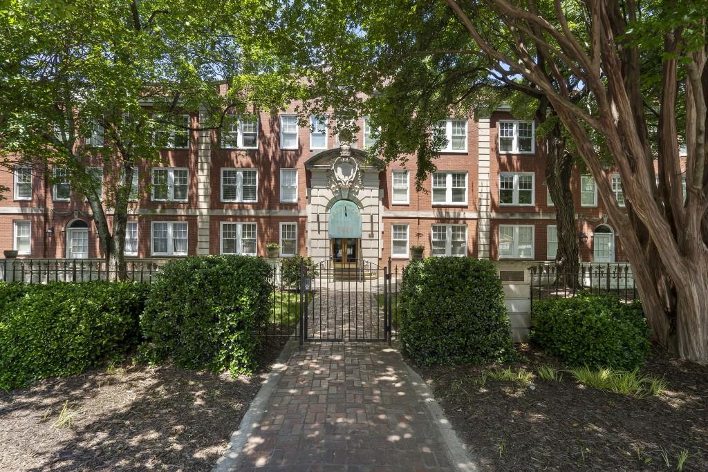 2840 Peachtree Road Northwest, Unit 406 Atlanta, GA 30305 - Photo 17 of 20