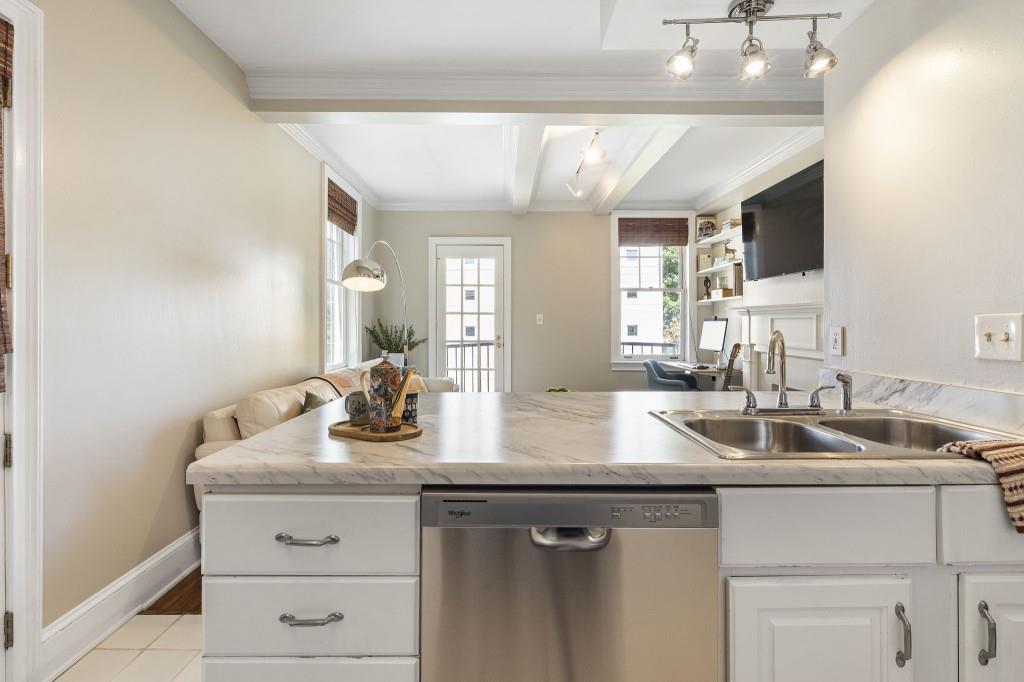 2840 Peachtree Road Northwest, Unit 406 Atlanta, GA 30305 - Photo 8 of 20