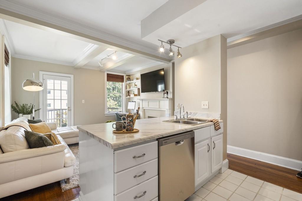 2840 Peachtree Road Northwest, Unit 406 Atlanta, GA 30305 - Photo 9 of 20