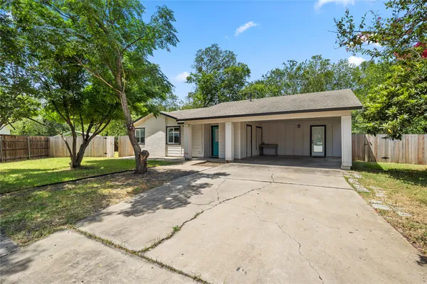 $2,250 | 6222 Wagon Bend, Austin, TX 78744