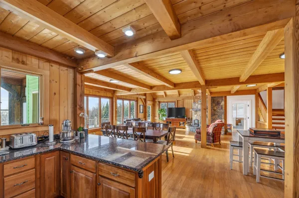 $2,000,000 | 43 C Upton Road, West Dover, VT 05356