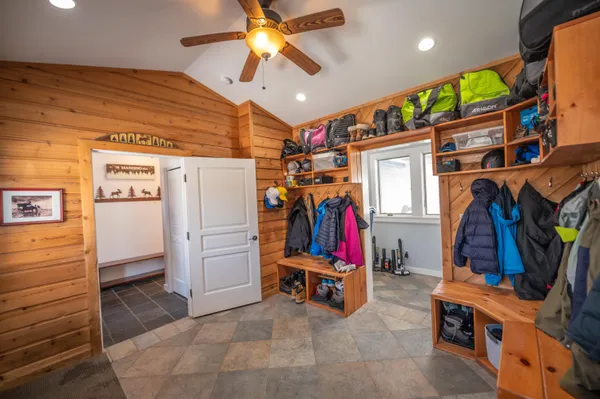 $2,000,000 | 43 C Upton Road, West Dover, VT 05356