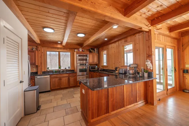 $2,000,000 | 43 C Upton Road, West Dover, VT 05356