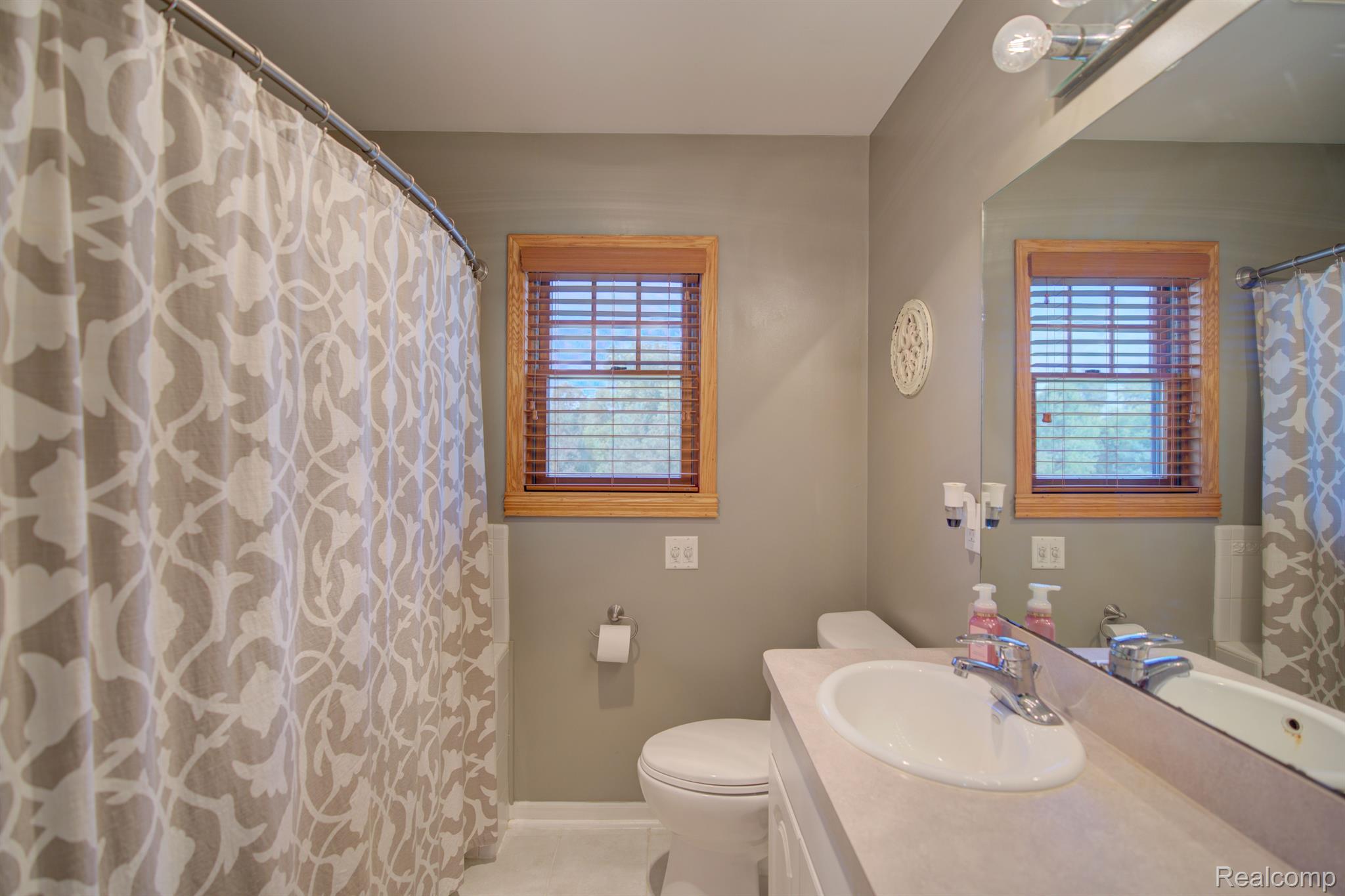 10243 East Coldwater Road Davison, MI 48423 - Photo 28 of 71 Gallery Image 28