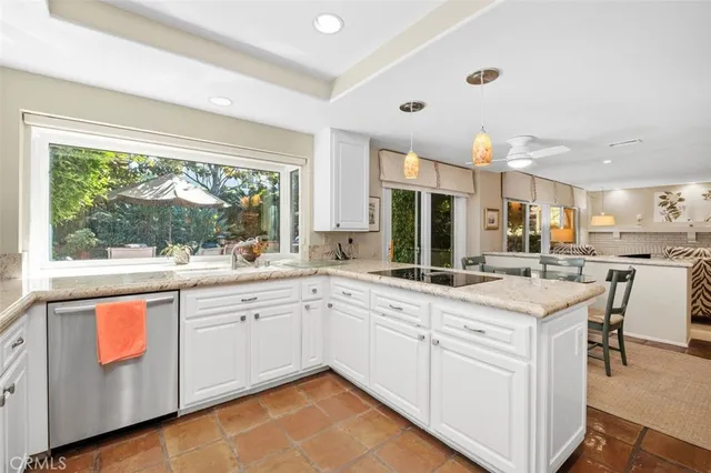 $1,949,000 | 32 Colonial, Irvine, CA 92620