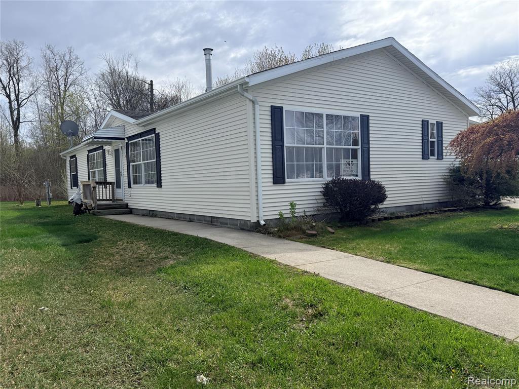 3211 Keewahdin Road, Unit 139 Fort Gratiot, MI 48059 - Photo 4 of 18