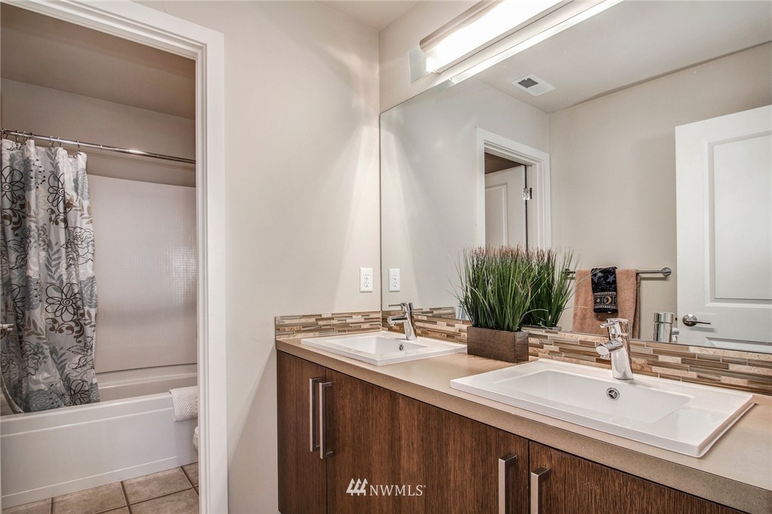 10015 Southeast 192nd Place Renton, WA 98055 - Photo 19 of 25