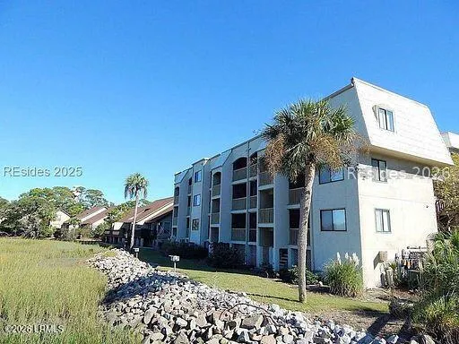 $261,899 | 2 Harbor Island Dr Street, Unit L305, St. Helena Island, SC 29920