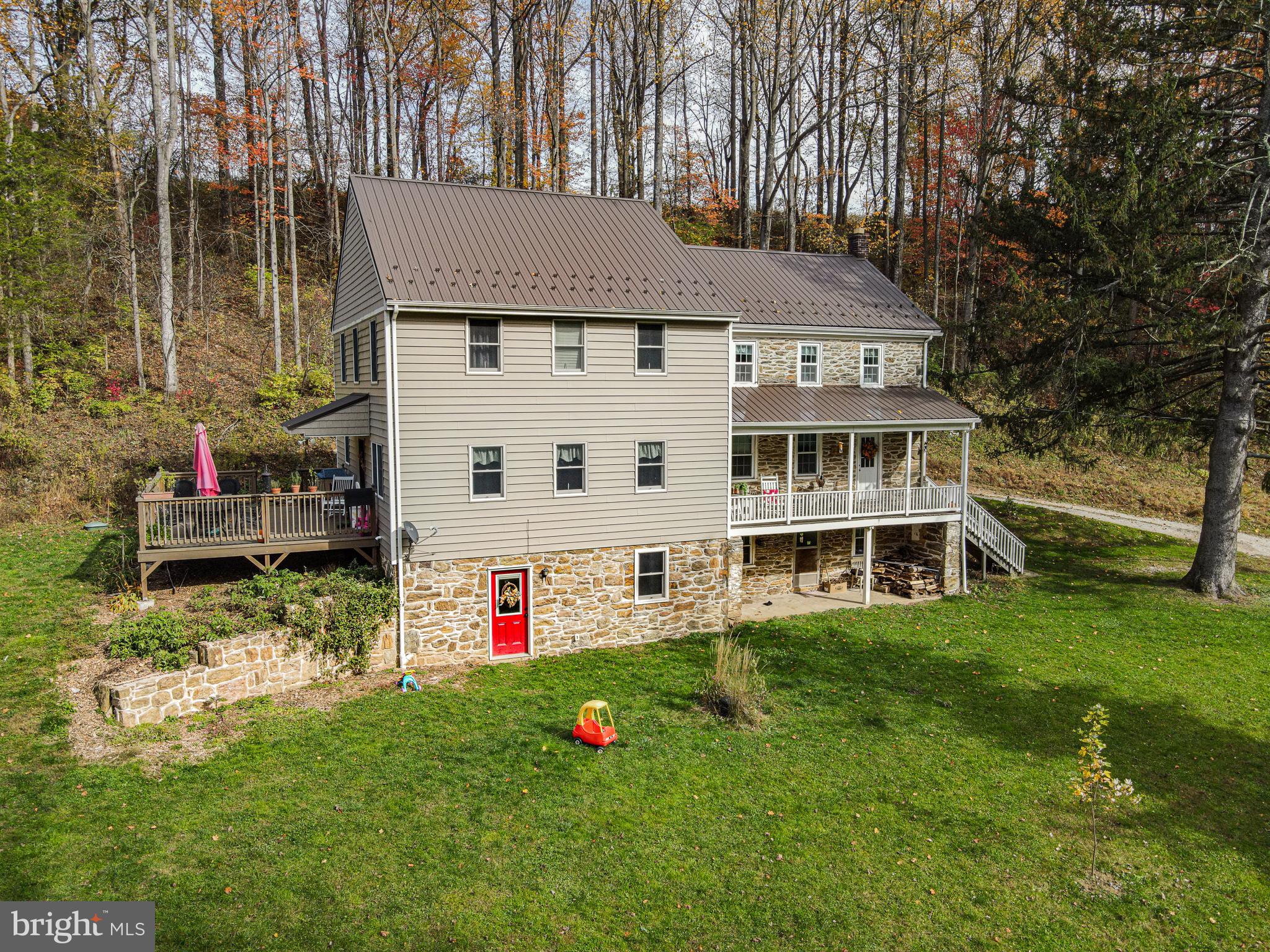 988 Kratz Road Glen Rock, PA 17327 - Photo 13 of 97