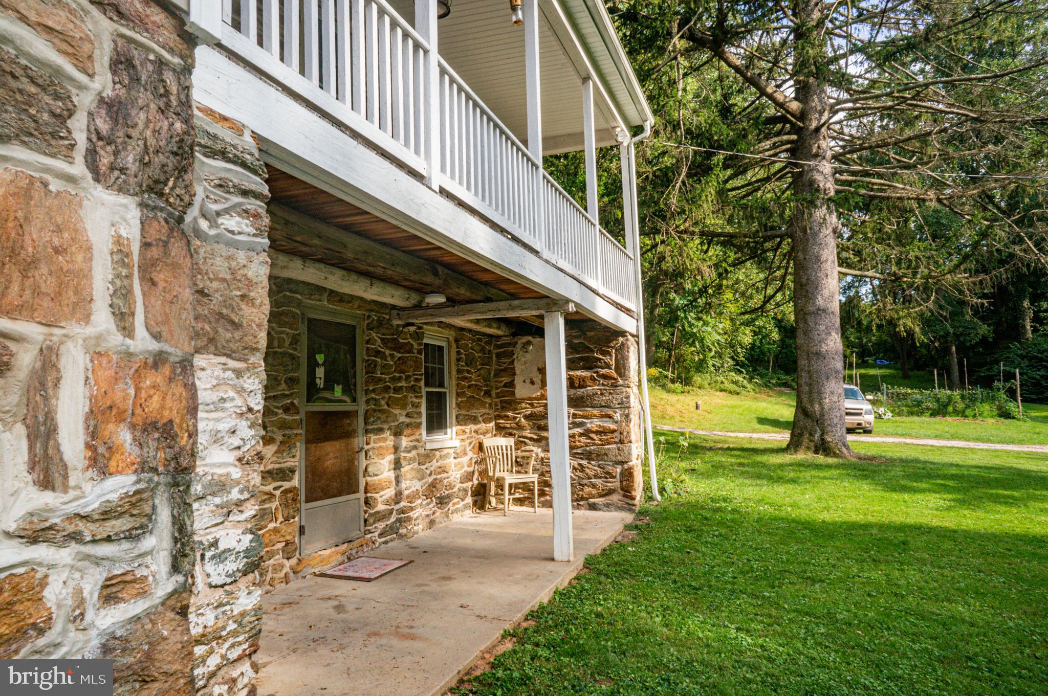 988 Kratz Road Glen Rock, PA 17327 - Photo 67 of 97 a view of a house with backyard and garden