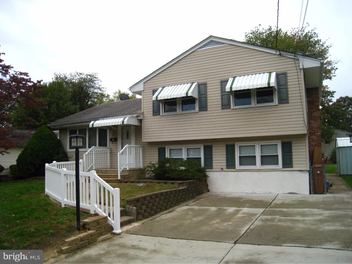 28 Evergreen Road Stratford, NJ 08084 - Photo 2 of 18