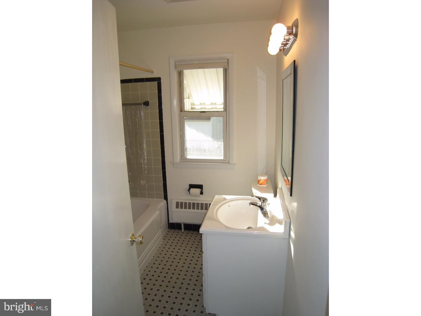 28 Evergreen Road Stratford, NJ 08084 - Photo 16 of 18