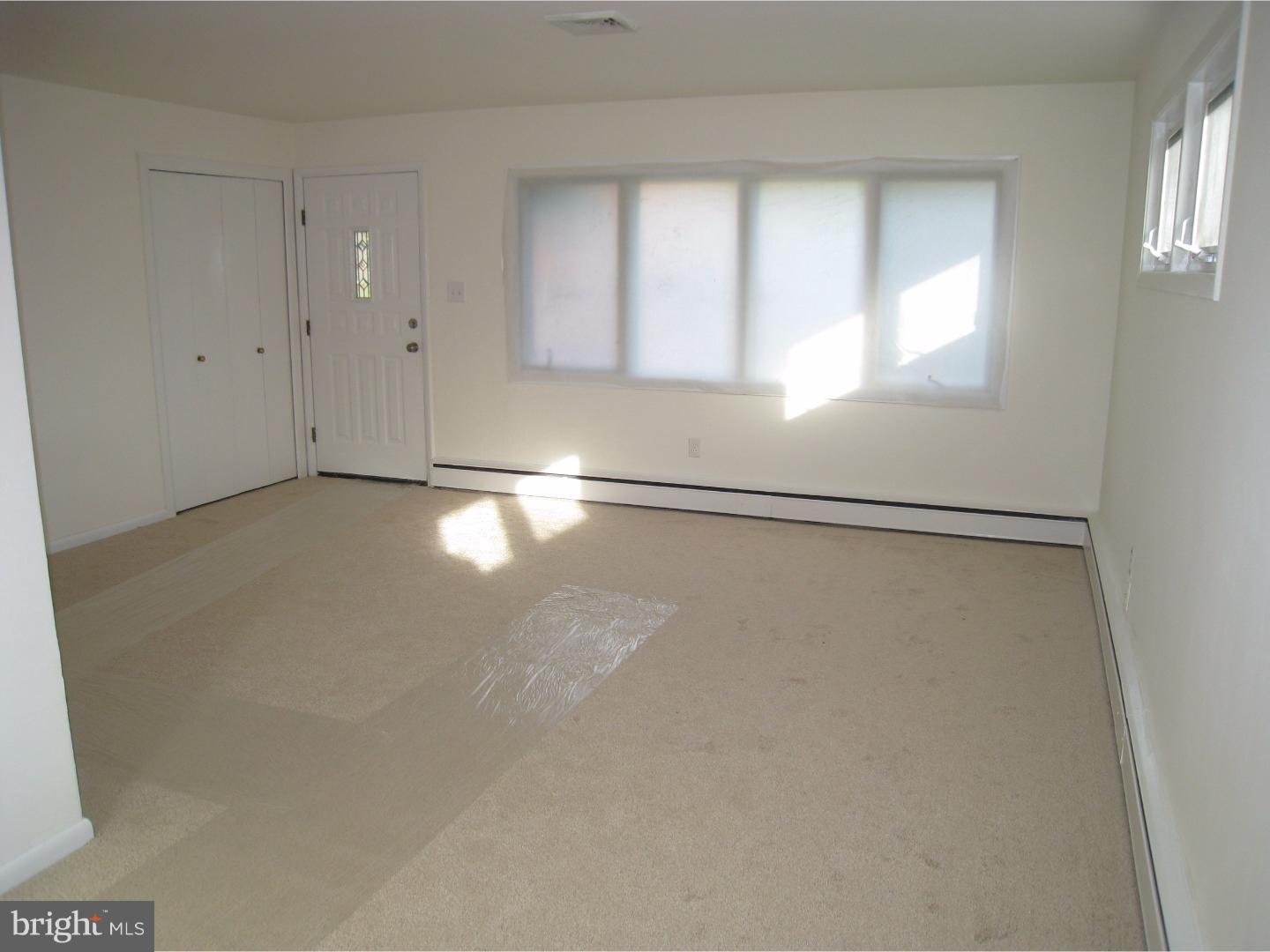 28 Evergreen Road Stratford, NJ 08084 - Photo 4 of 18