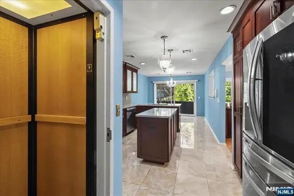 $1,029,000 | 376 Kenwood Street, Unit 9, Englewood, NJ 07631