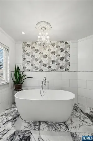 $1,029,000 | 376 Kenwood Street, Unit 9, Englewood, NJ 07631