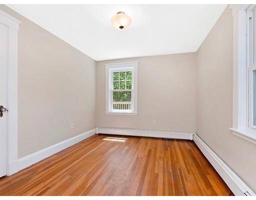 8 Berkshire Road Framingham, MA 01702 - Photo 11 of 17 Gallery Image 11