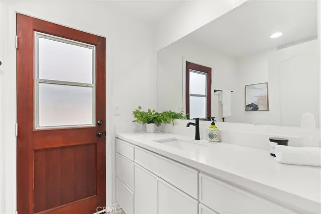 $2,899,000 | 2761 Bunting Circle, Costa Mesa, CA 92626