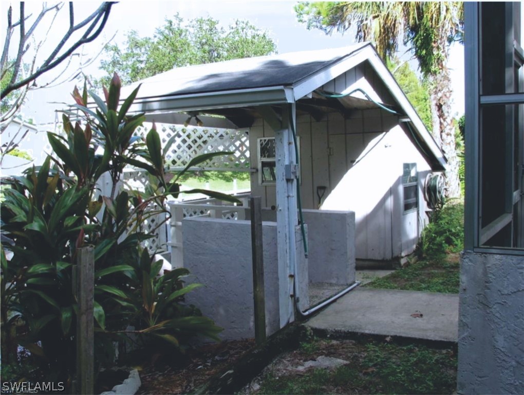 2190 Gardner Road Alva, FL 33920 - Photo 8 of 15 Gallery Image 8