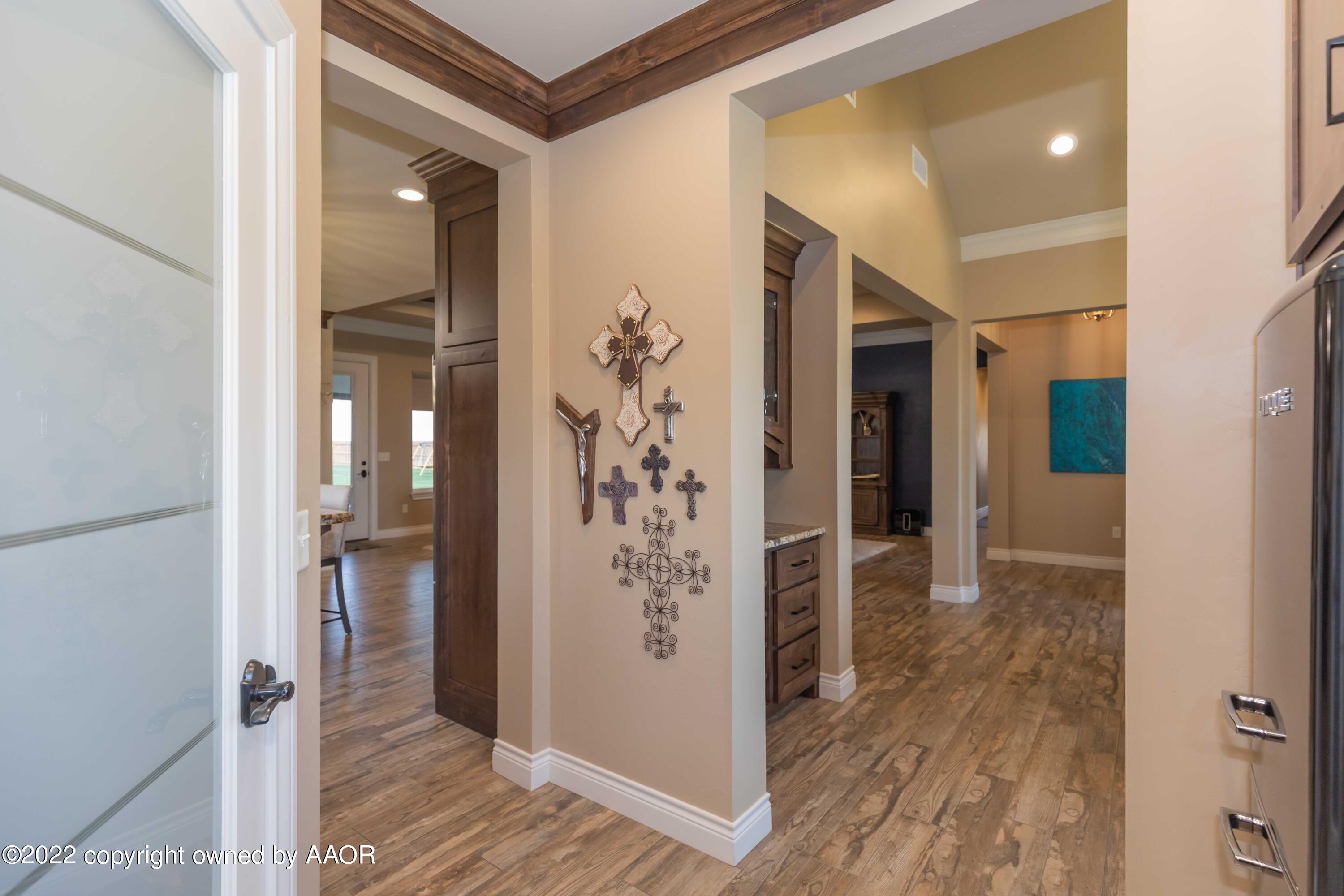 13487 Silverpointe Road Amarillo, TX 79124 - Photo 15 of 65 BUTLERS PANTRY VIEW 2