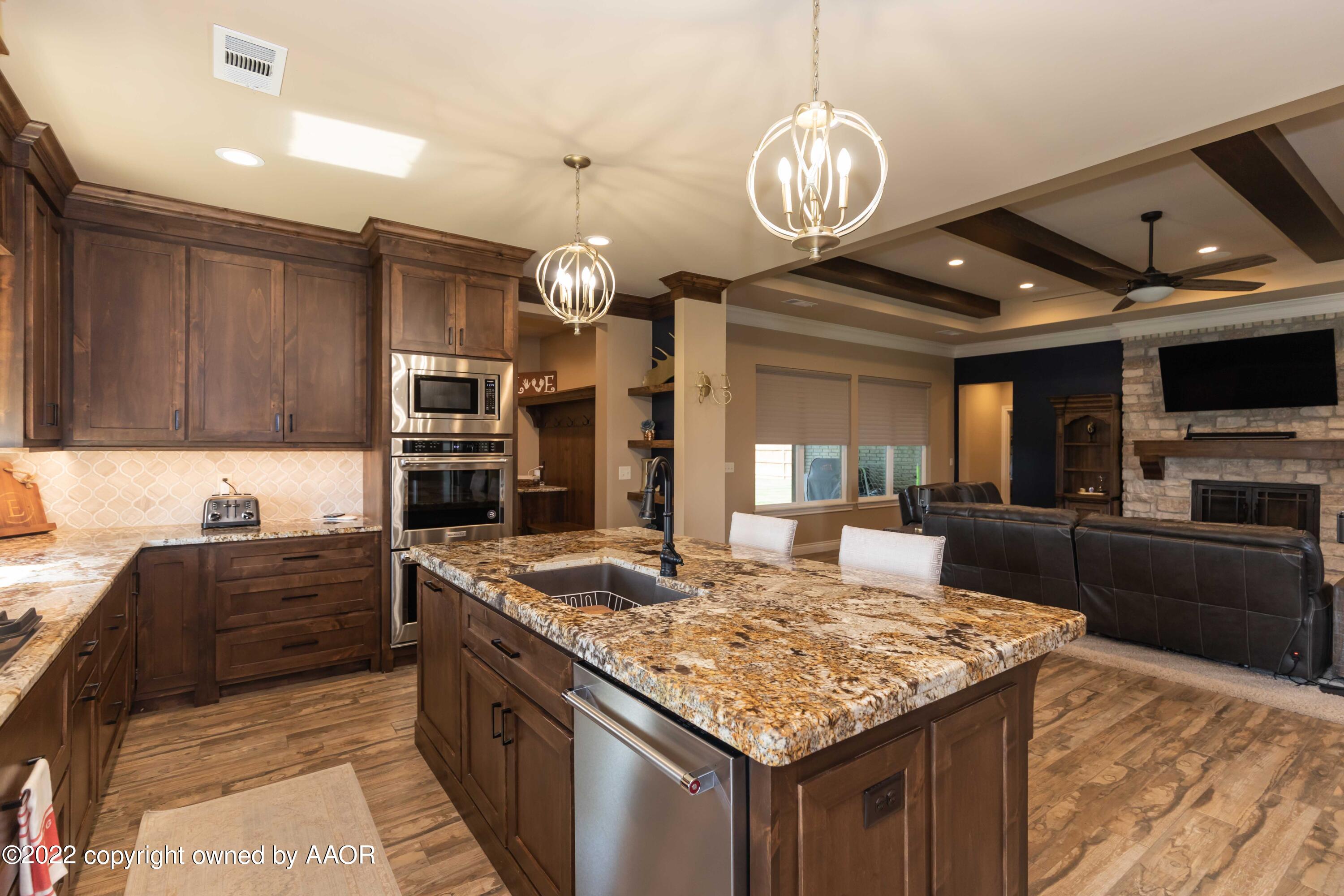 13487 Silverpointe Road Amarillo, TX 79124 - Photo 20 of 65 KITCHEN VIEW 5