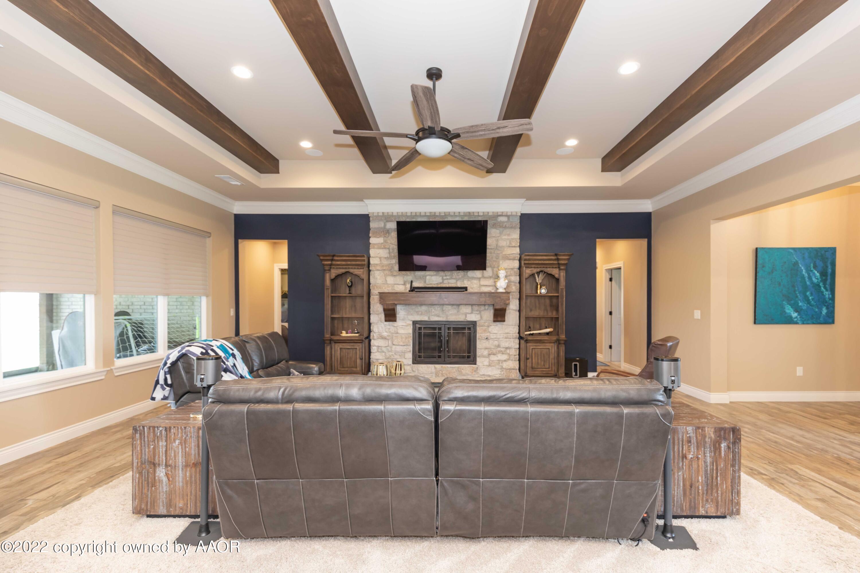13487 Silverpointe Road Amarillo, TX 79124 - Photo 24 of 65 LIVING ROOM VIEW 2