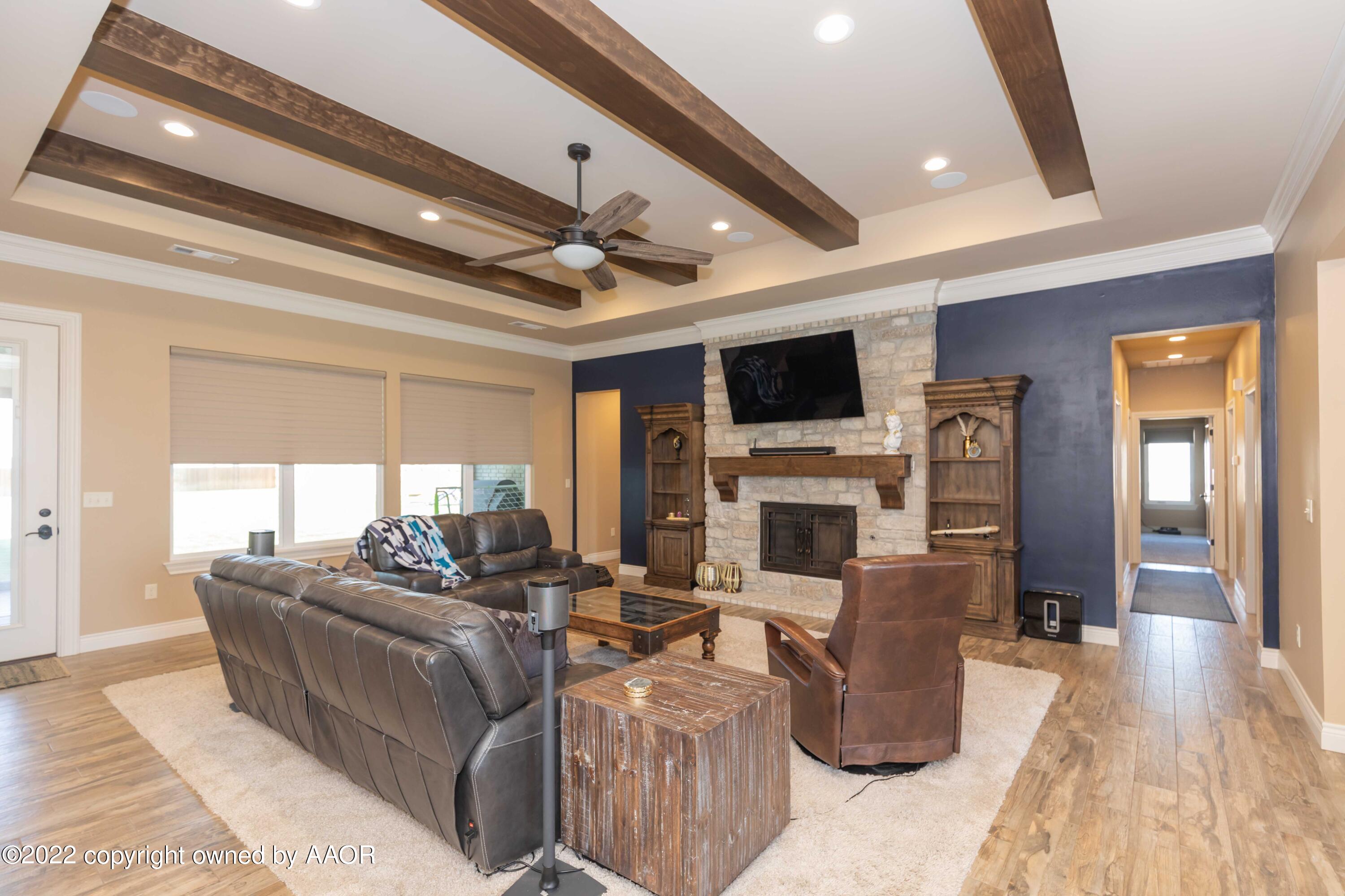 13487 Silverpointe Road Amarillo, TX 79124 - Photo 25 of 65 LIVING ROOM VIEW 3