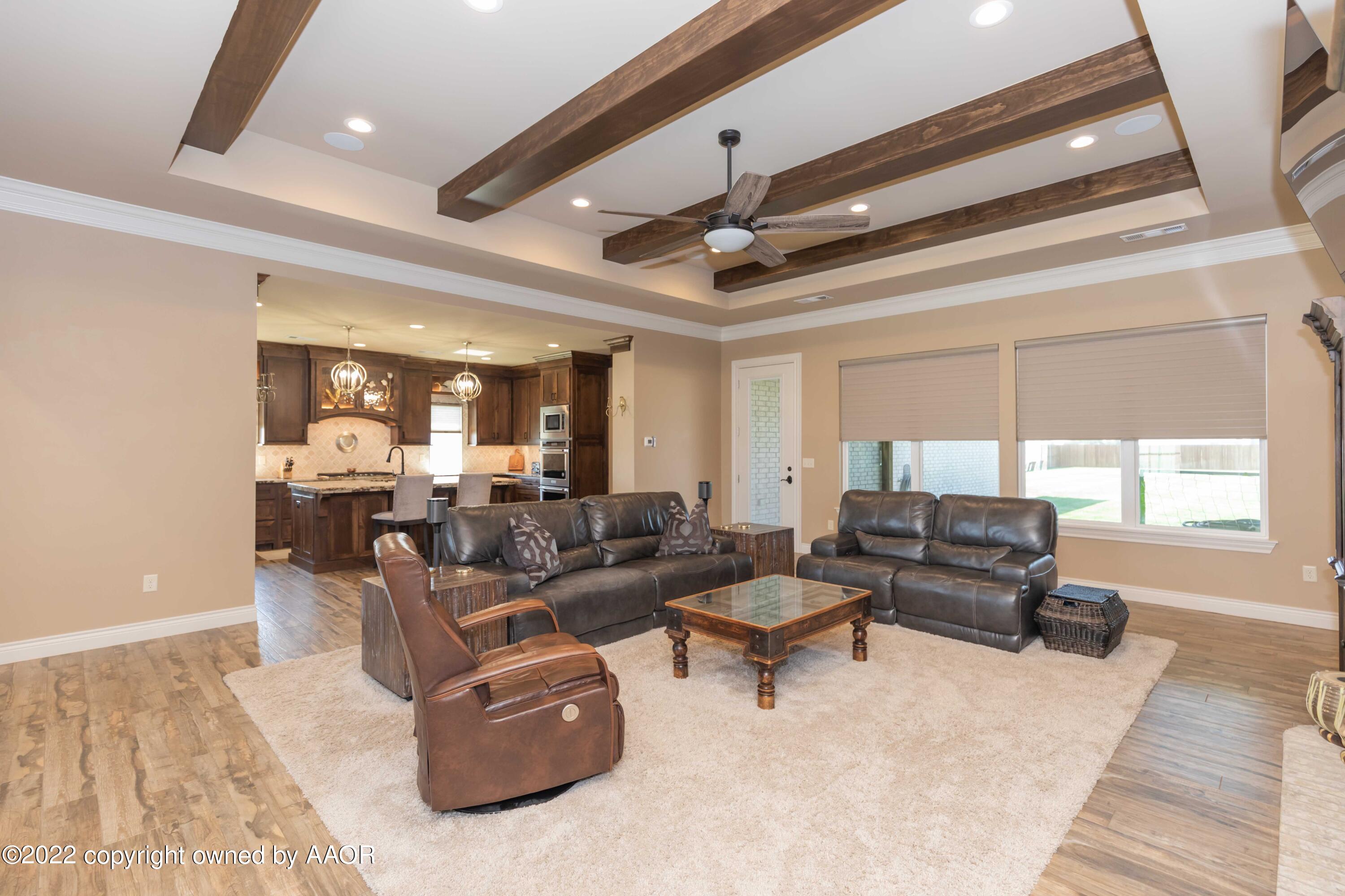 13487 Silverpointe Road Amarillo, TX 79124 - Photo 26 of 65 LIVING ROOM VIEW 4