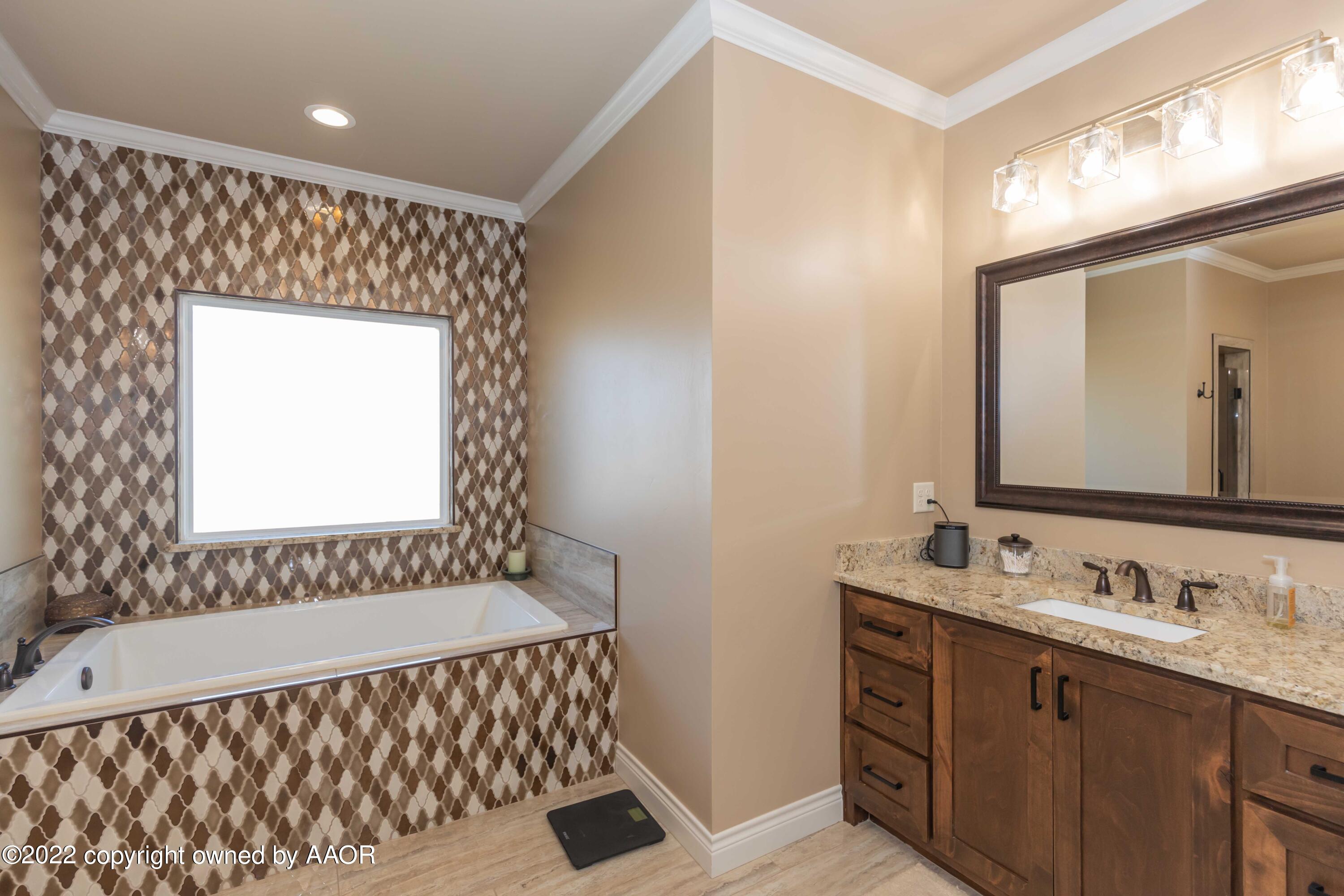 13487 Silverpointe Road Amarillo, TX 79124 - Photo 39 of 65 MASTER BATH VIEW 6