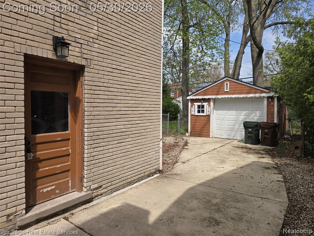 1762 Bournemouth Road Grosse Pointe, MI 48236 - Photo 18 of 21