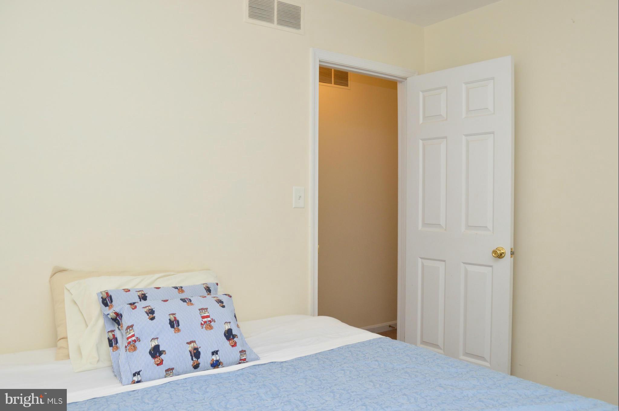 6628 Wind Ridge Road Mount Airy, MD 21771 - Photo 22 of 28 Bedroom