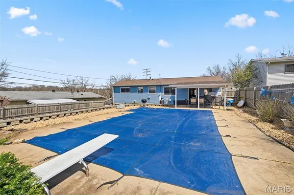 $200,000 | 1528 Ville Rosa Lane, Hazelwood, MO 63042